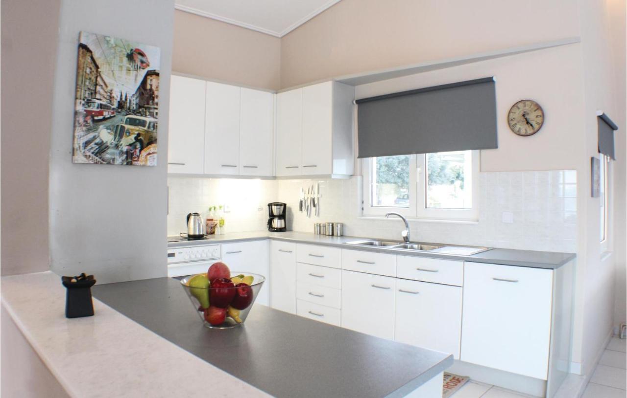 Amazing Home In Chalkida With Wifi Buitenkant foto