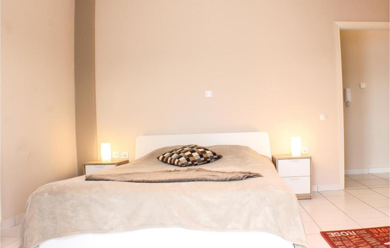 Amazing Home In Chalkida With Wifi Buitenkant foto