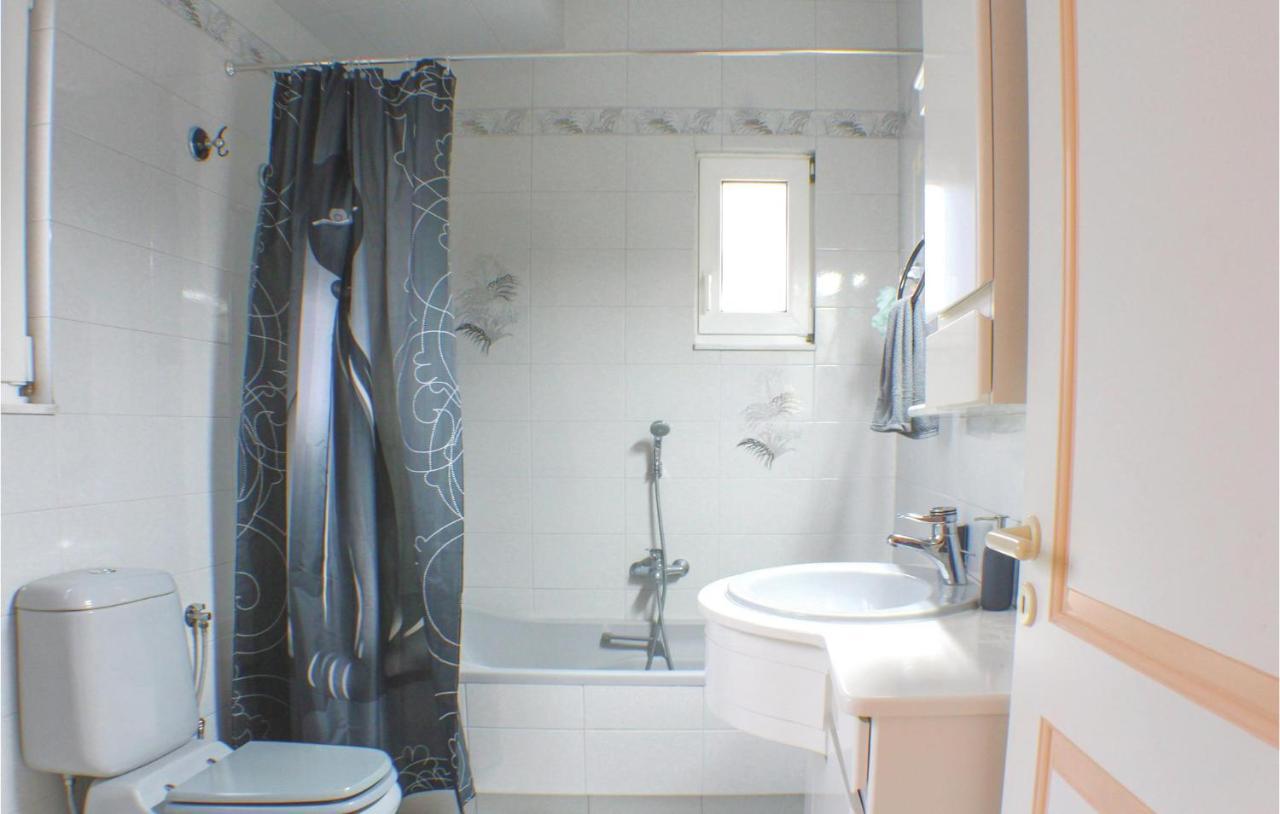 Amazing Home In Chalkida With Wifi Buitenkant foto