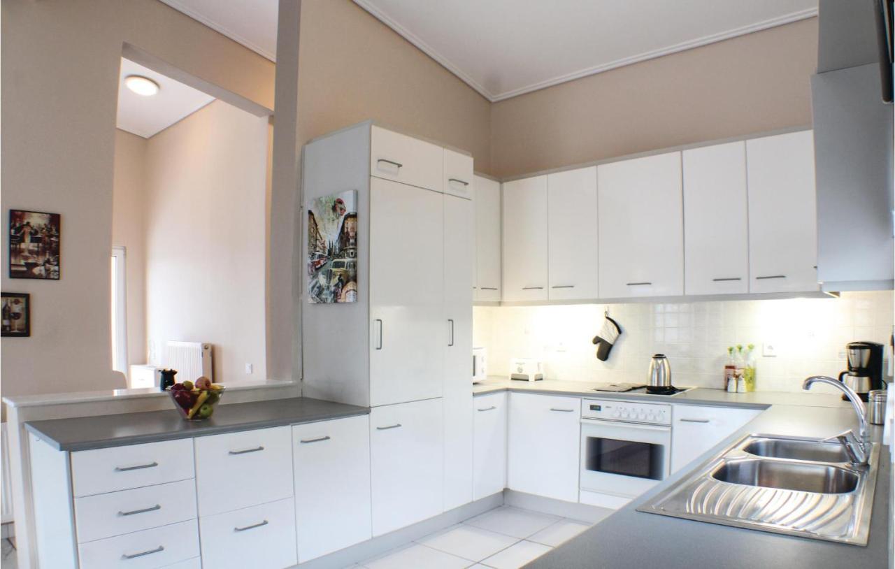 Amazing Home In Chalkida With Wifi Buitenkant foto
