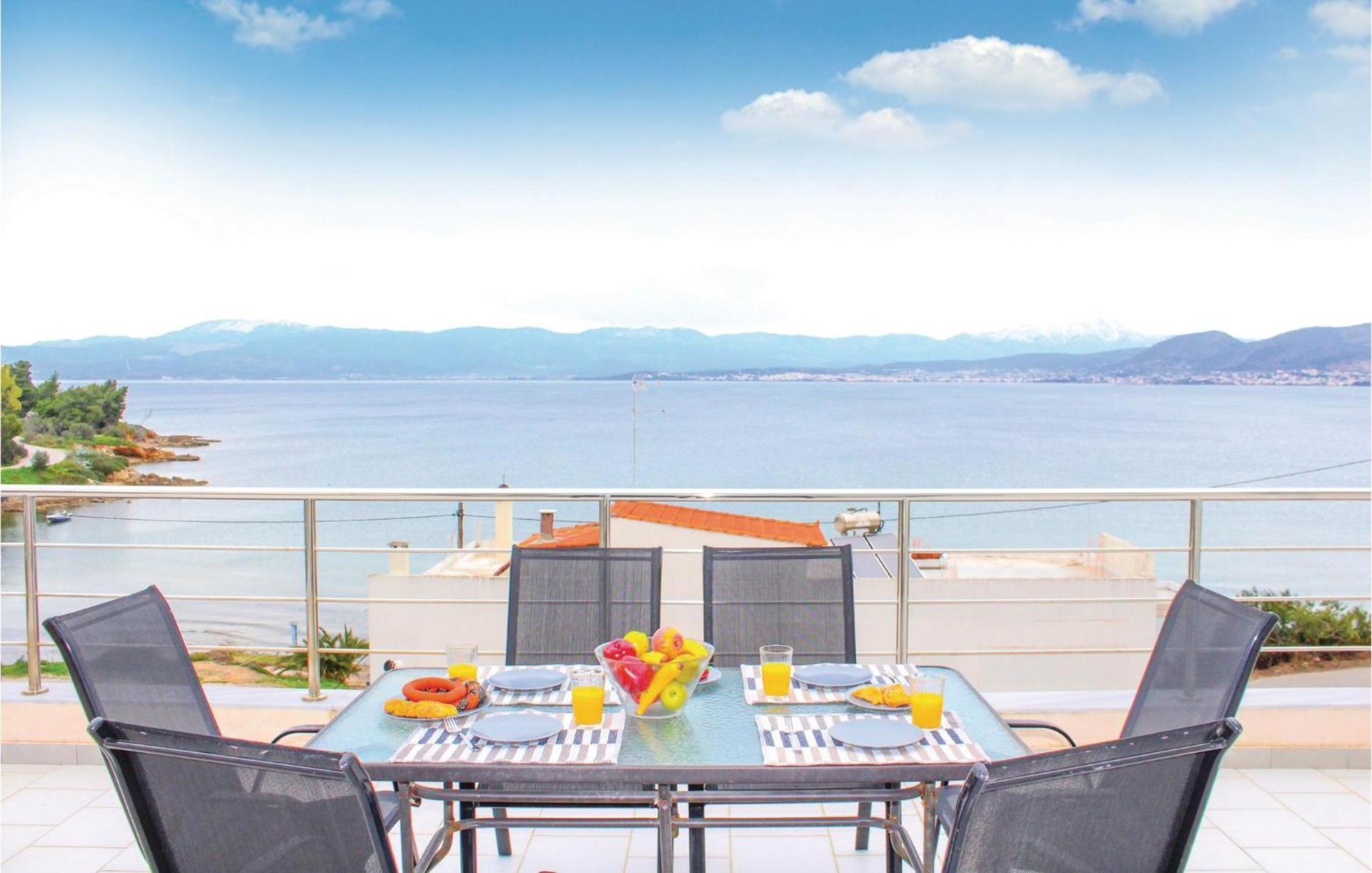 Amazing Home In Chalkida With Wifi Buitenkant foto
