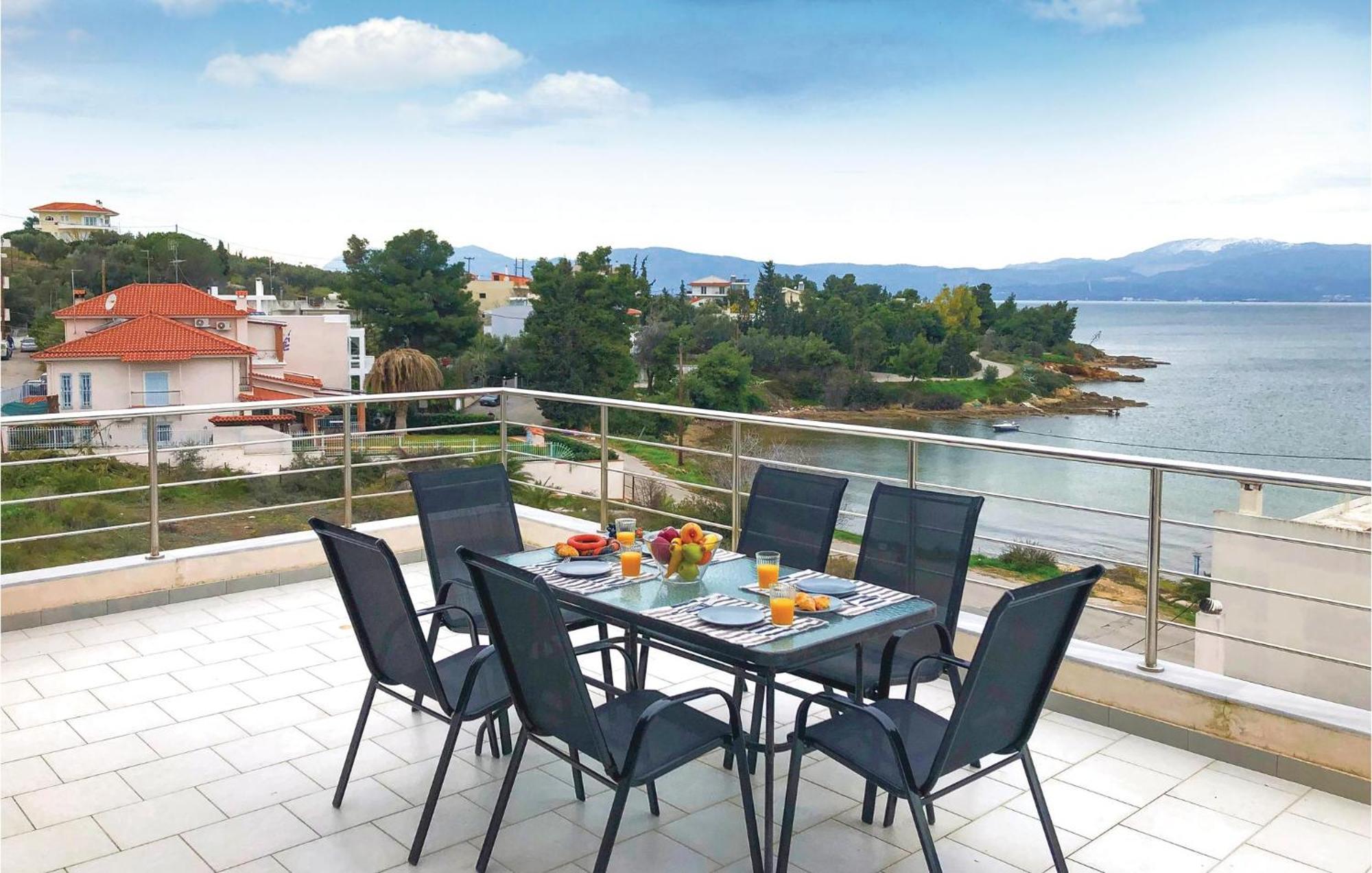 Amazing Home In Chalkida With Wifi Buitenkant foto